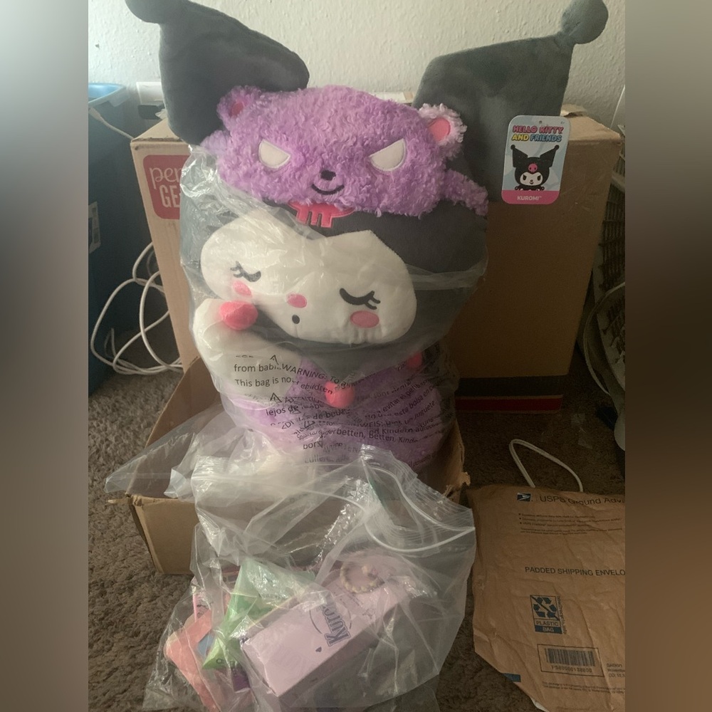 Sanrio Kuromi Accessory & Blind-Box Grab Bag - Black, Pink, Purple, Blue, Yellow - Picture 3 of 4